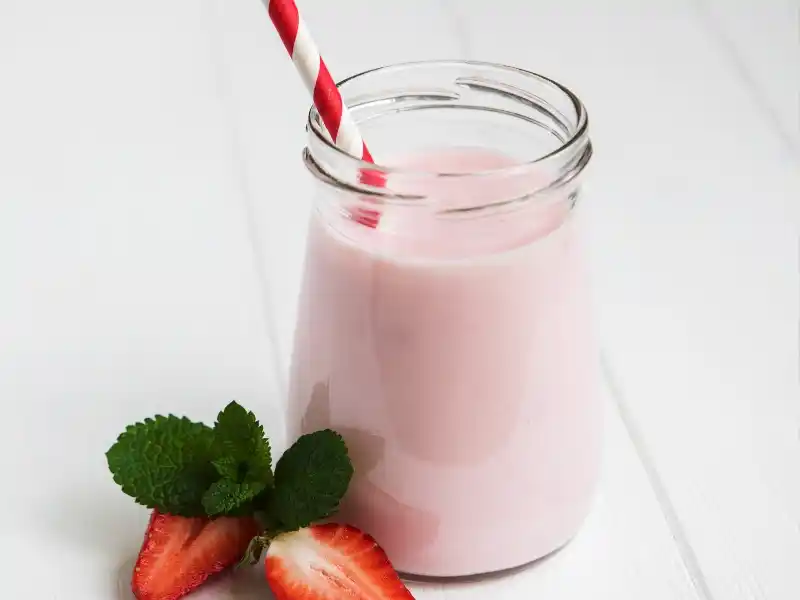 Strawberry watermelon Mint smoothie in glass 