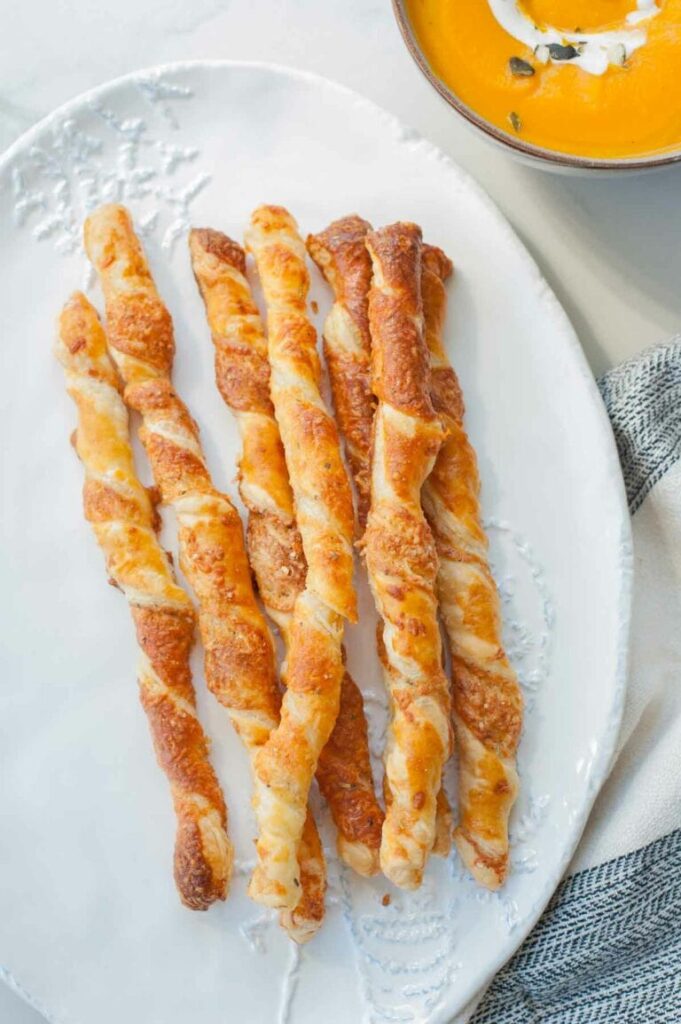 Puff Pastry Cheese Straws in plate