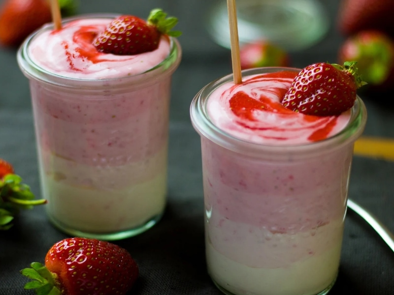 Strawberry Matcha Smoothie in a glass