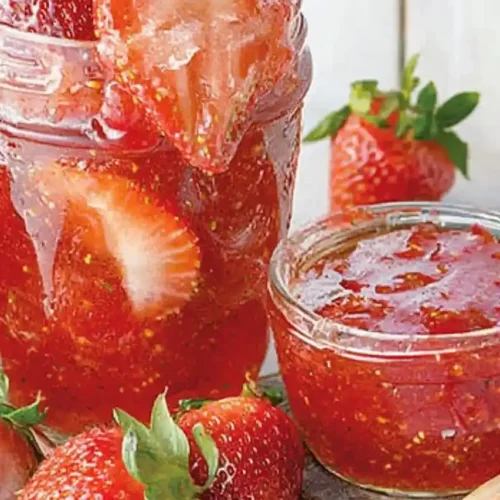 strawberry pepper jelly in small jar
