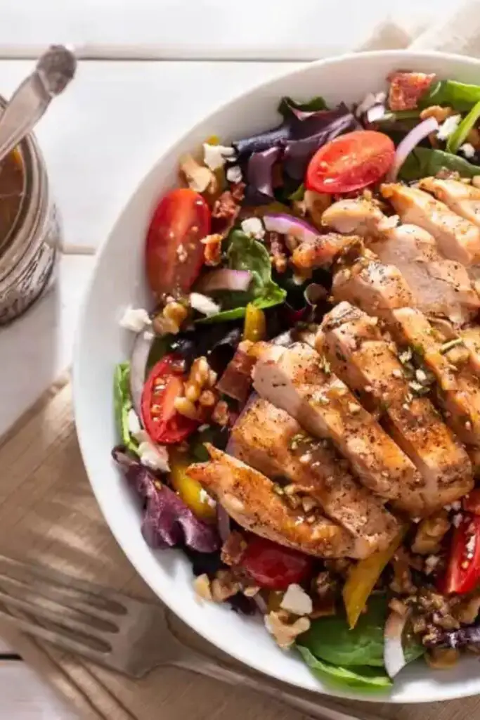 Greek salad with Chicken 