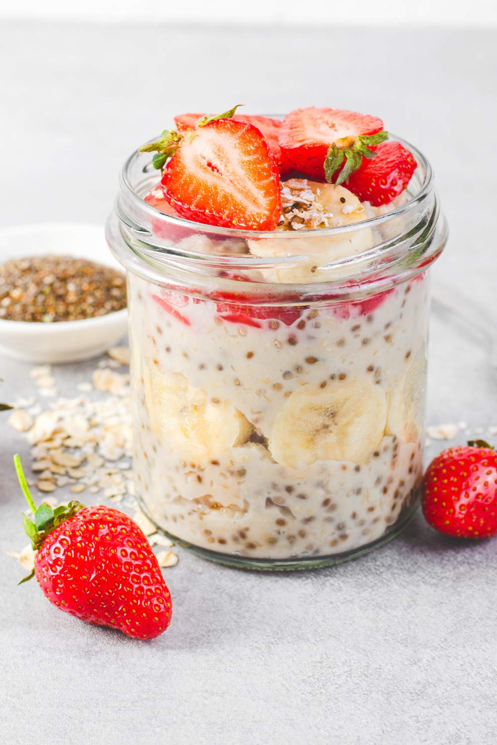 Vanilla Overnight Oats Recipe in glass